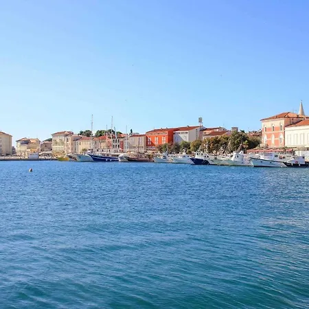Spacious 3bdr Sea View Next To The Beach Apartament *